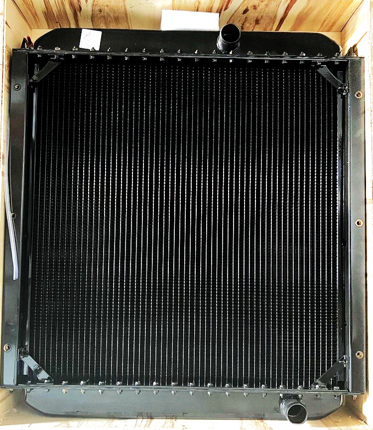 картинка 825 Радиатор водяной LiuGong 50CN 20C0044N 880-820-50 мм от интернет-магазина «ZTZ Group»
