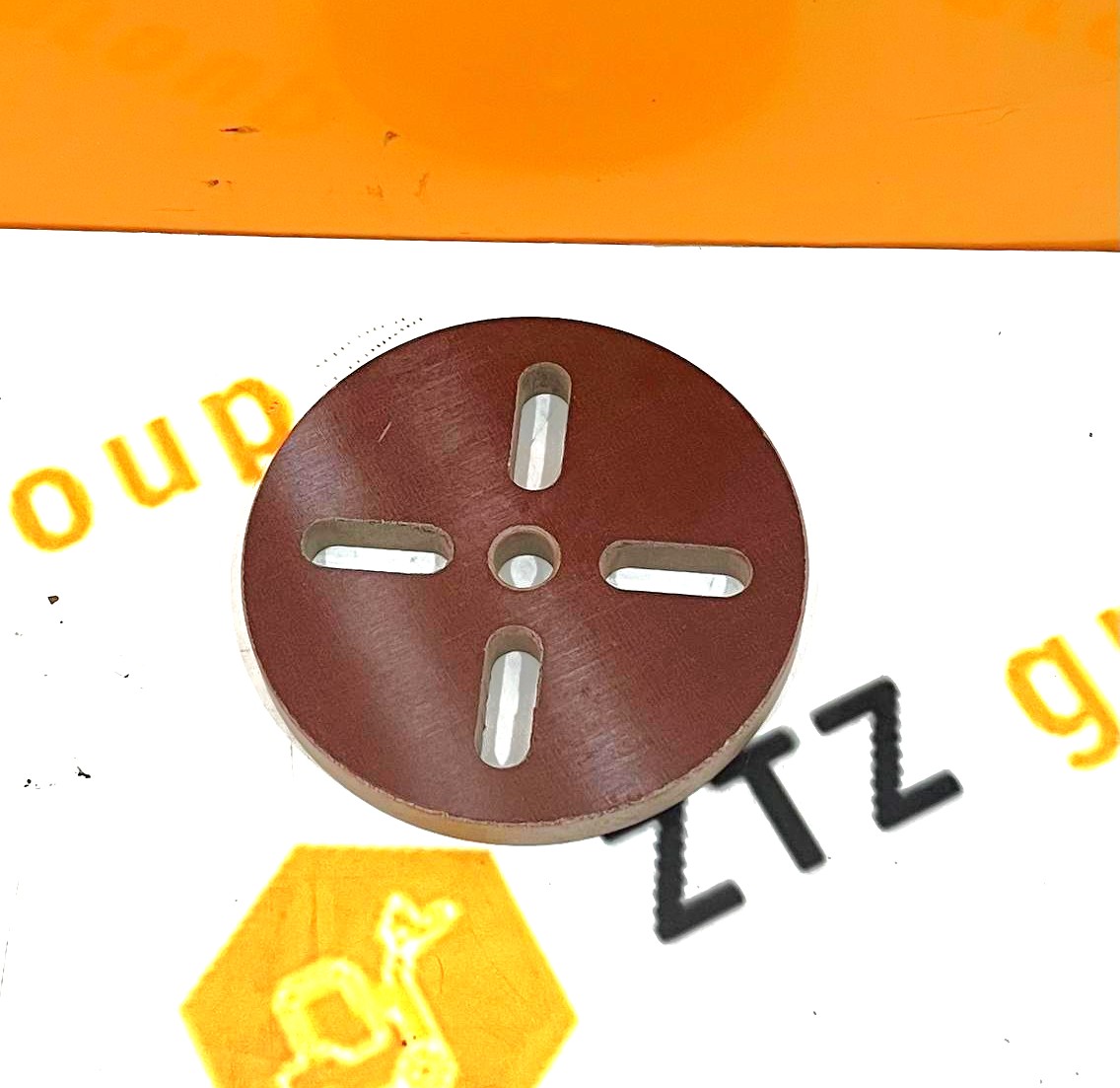 Пластина тексталит привода ТНВД YC6108 YC6B125-T2 630-1111905 2