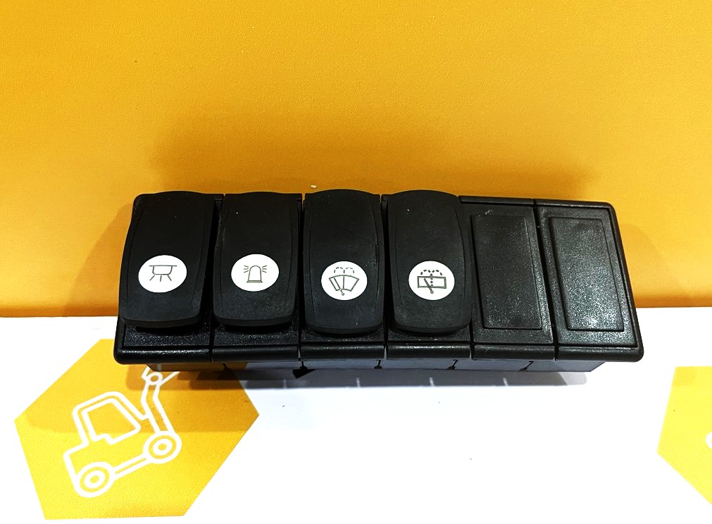 Блок клавишных переключателей 4 клавиш XC