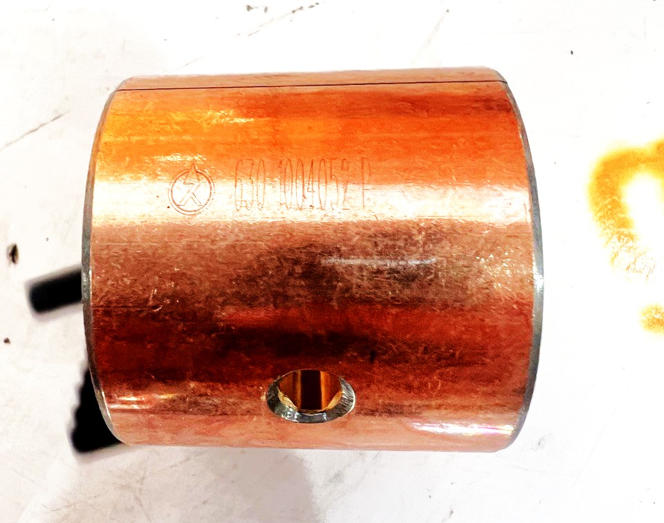 Втулка шатуна 2