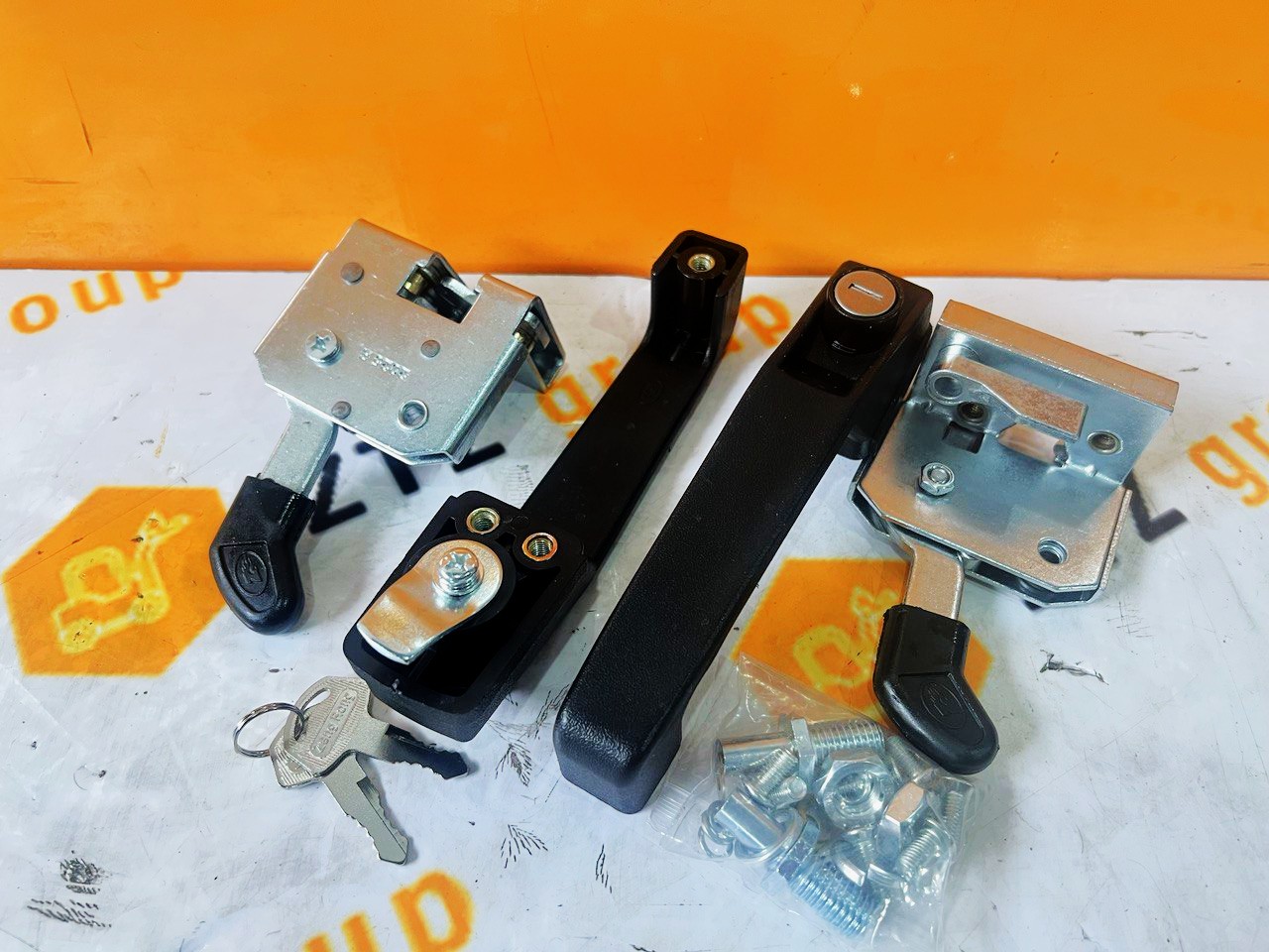 Замок дверной SDLG 502
