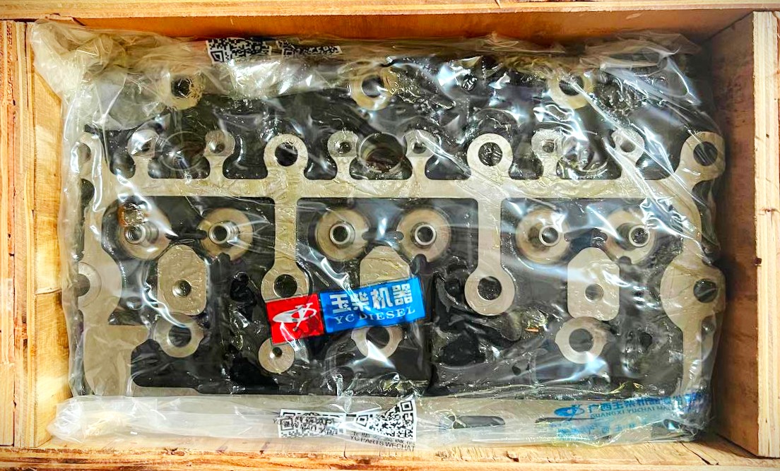 Головка блока цилиндров передняя YC6108 180с