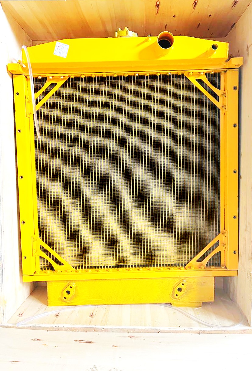 картинка 832 Радиатор водяной Shantui SD 16 16Y-03A-03000 910-825-64-60 мм от интернет-магазина «ZTZ Group»